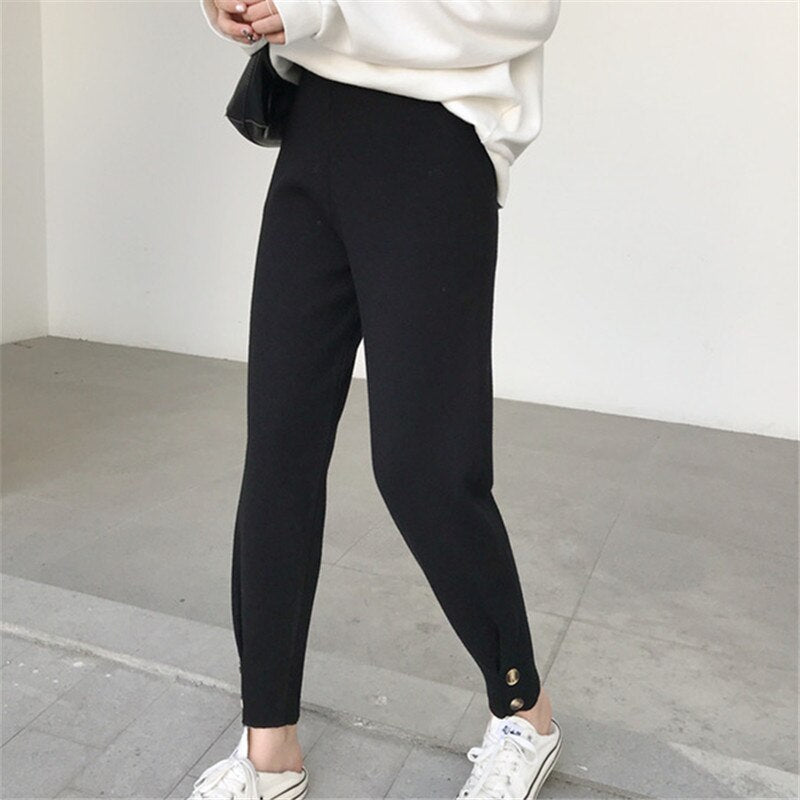 Pantaloni in felpa ampi con bottoni