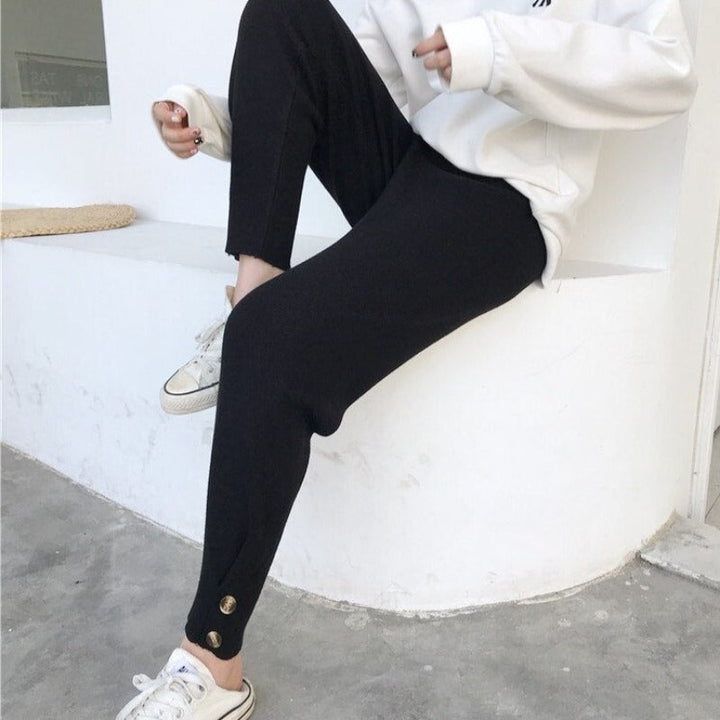 Pantaloni in felpa ampi con bottoni