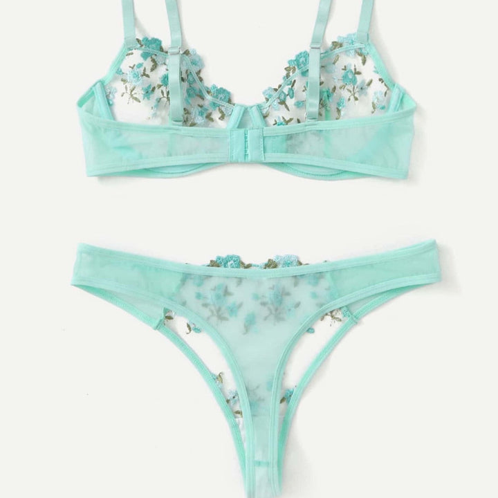 Completo intimo con pizzo floreale