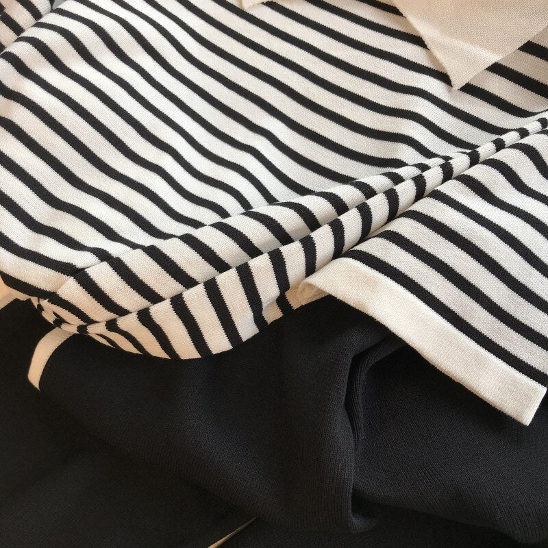 Completo homewear con t-shirt al collo