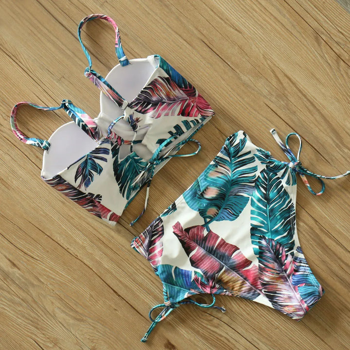 Costume da bagno a due pezzi con vita alta
