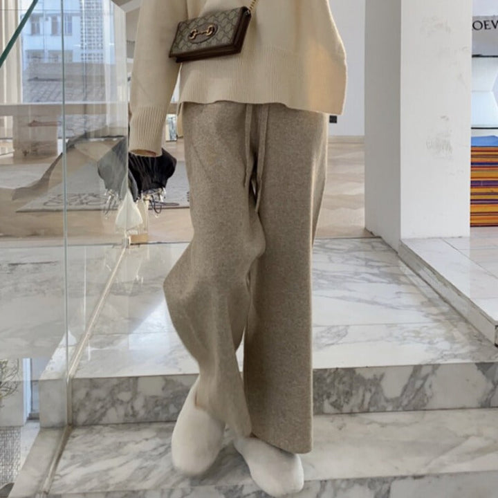 Pantaloni larghi con gamba dritta