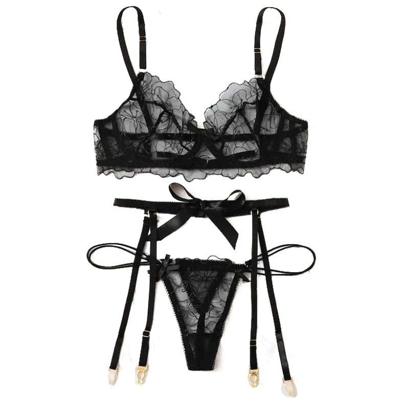 Completo intimo in pizzo con reggicalze