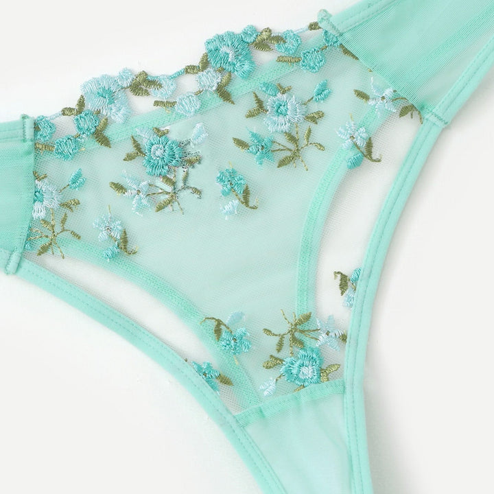 Completo intimo con pizzo floreale