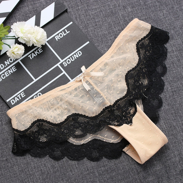 Slip in pizzo con pois delicati