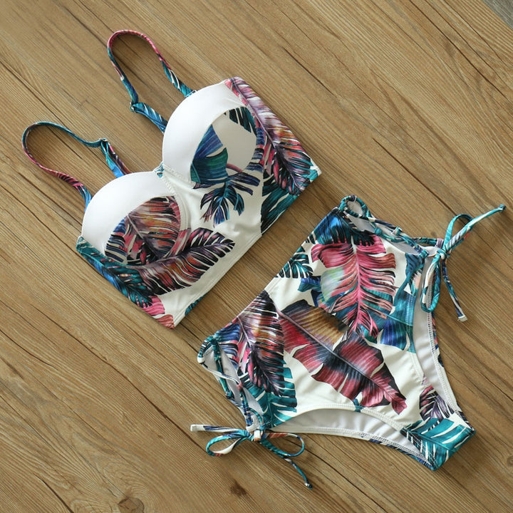 Costume da bagno a due pezzi con vita alta