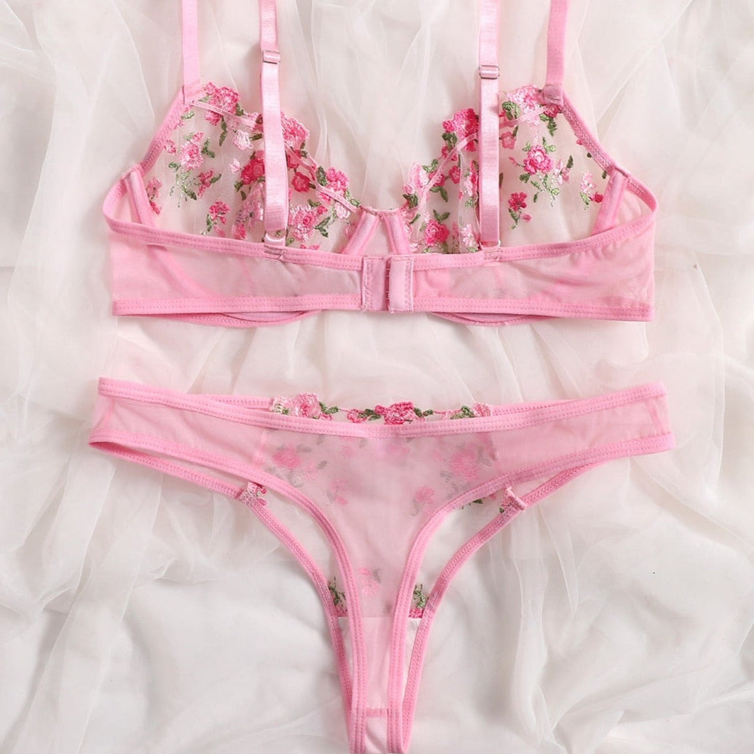 Completo intimo con pizzo floreale