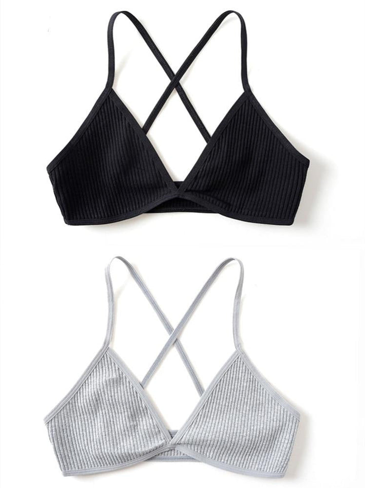 2 reggiseni con coppe triangolari