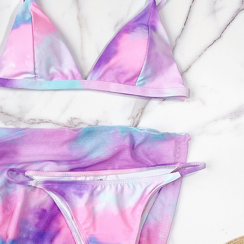 Bikini con pareo