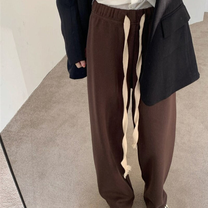 Pantaloni tuta ampi con gamba dritta