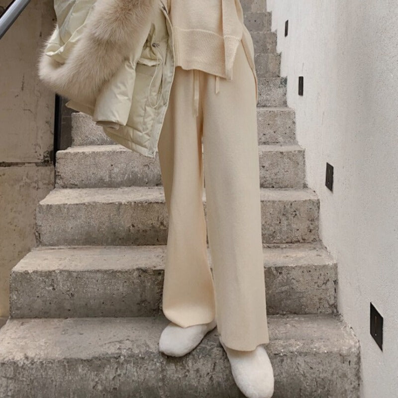 Pantaloni larghi con gamba dritta
