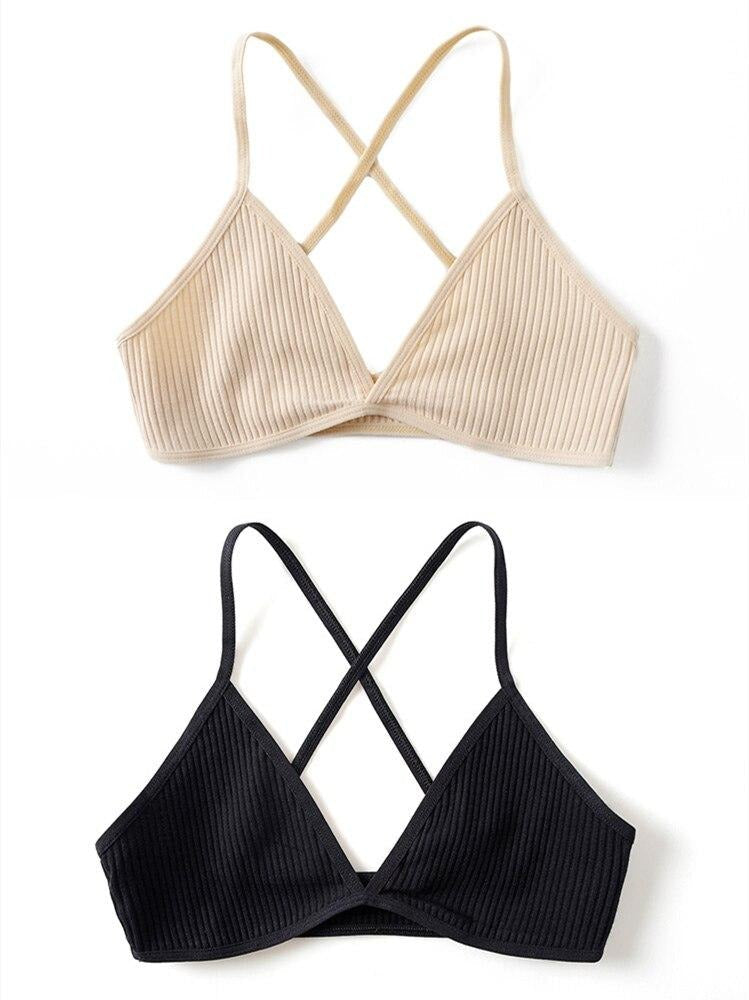 2 reggiseni con coppe triangolari