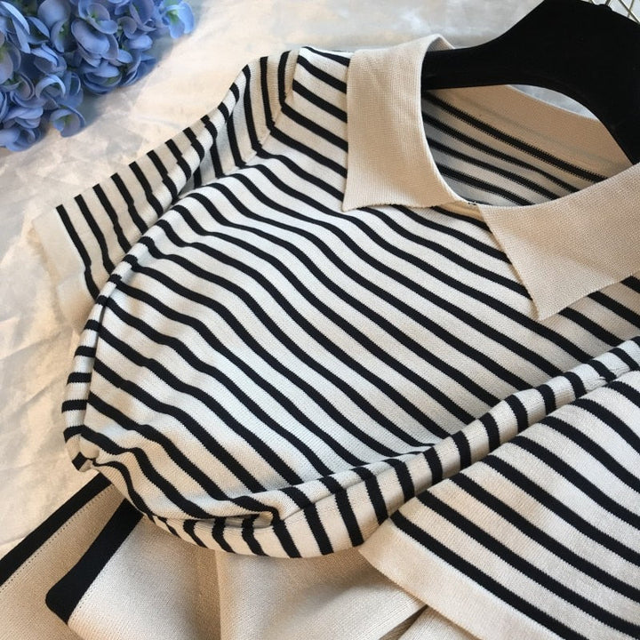 Completo homewear con t-shirt al collo