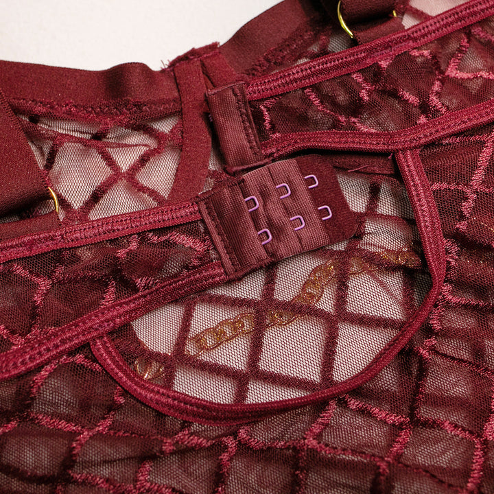 Body trasparente con catenelle decorative