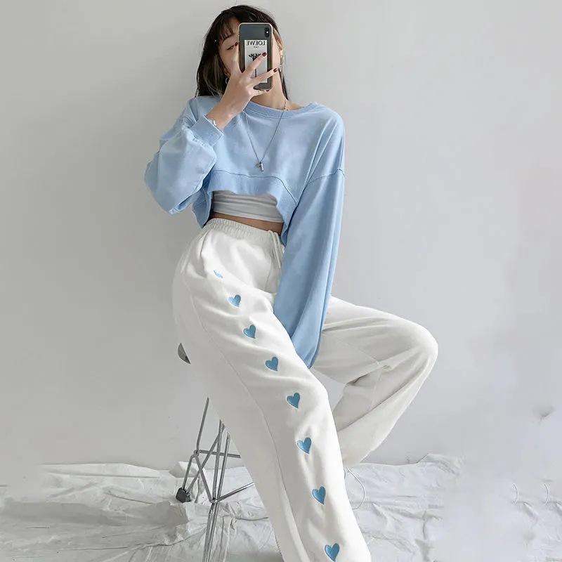 Pantaloni tuta comodi con cuoricini