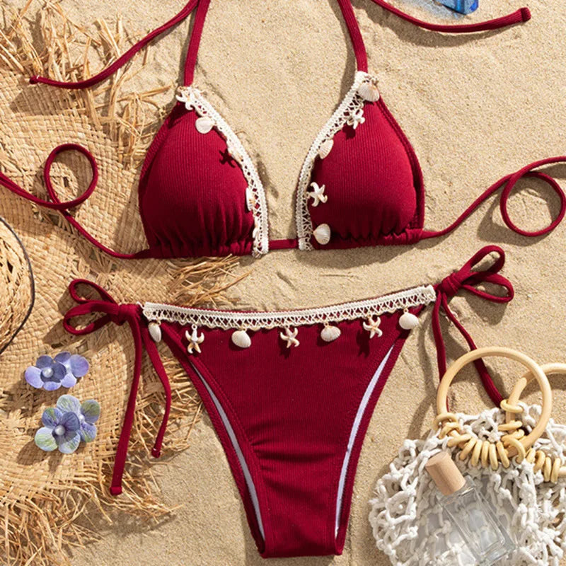 Costume da bagno con conchiglie
