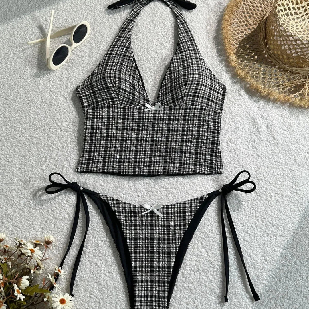 Costume da bagno con top annodata al collo