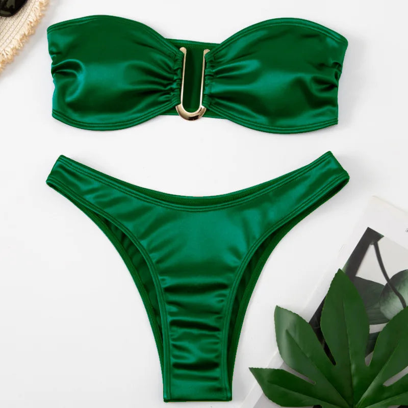 Bikini con slip alto