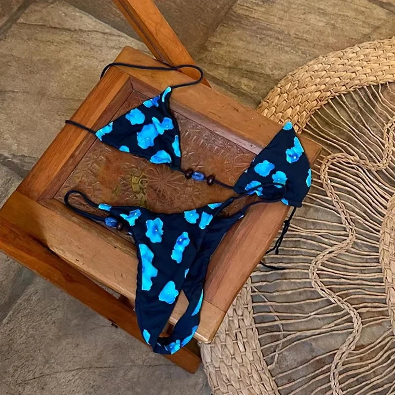 Bikini brasiliano con laccetti