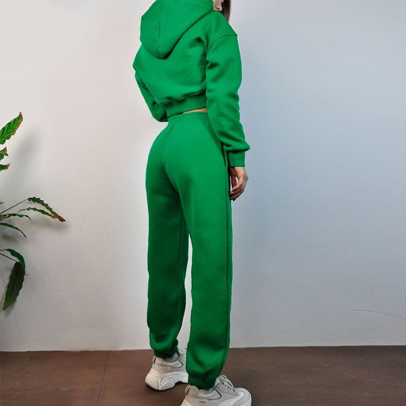 Completo abbigliamento homewear in felpa