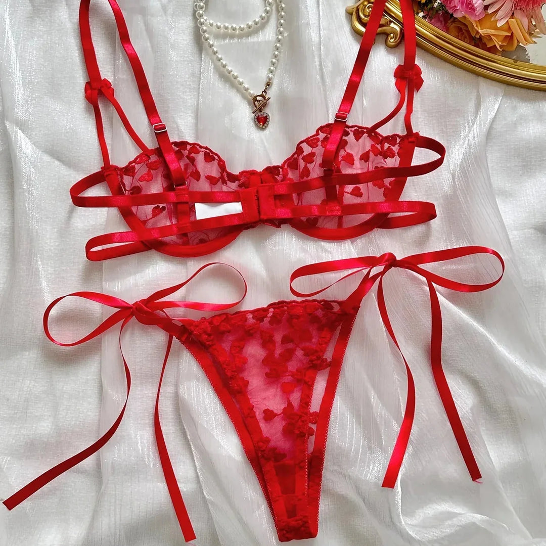 Completo intimo ricamato