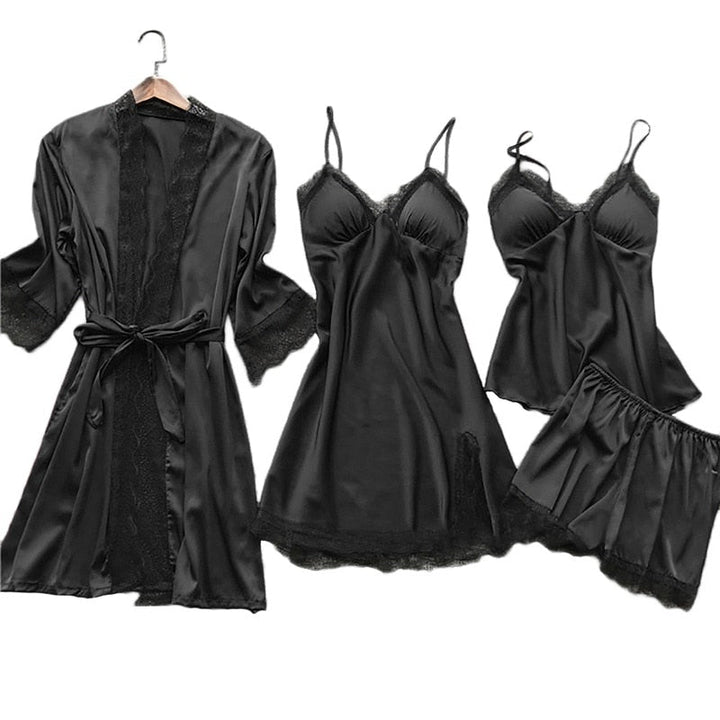 Completo pigiama in raso con pizzo decorativo