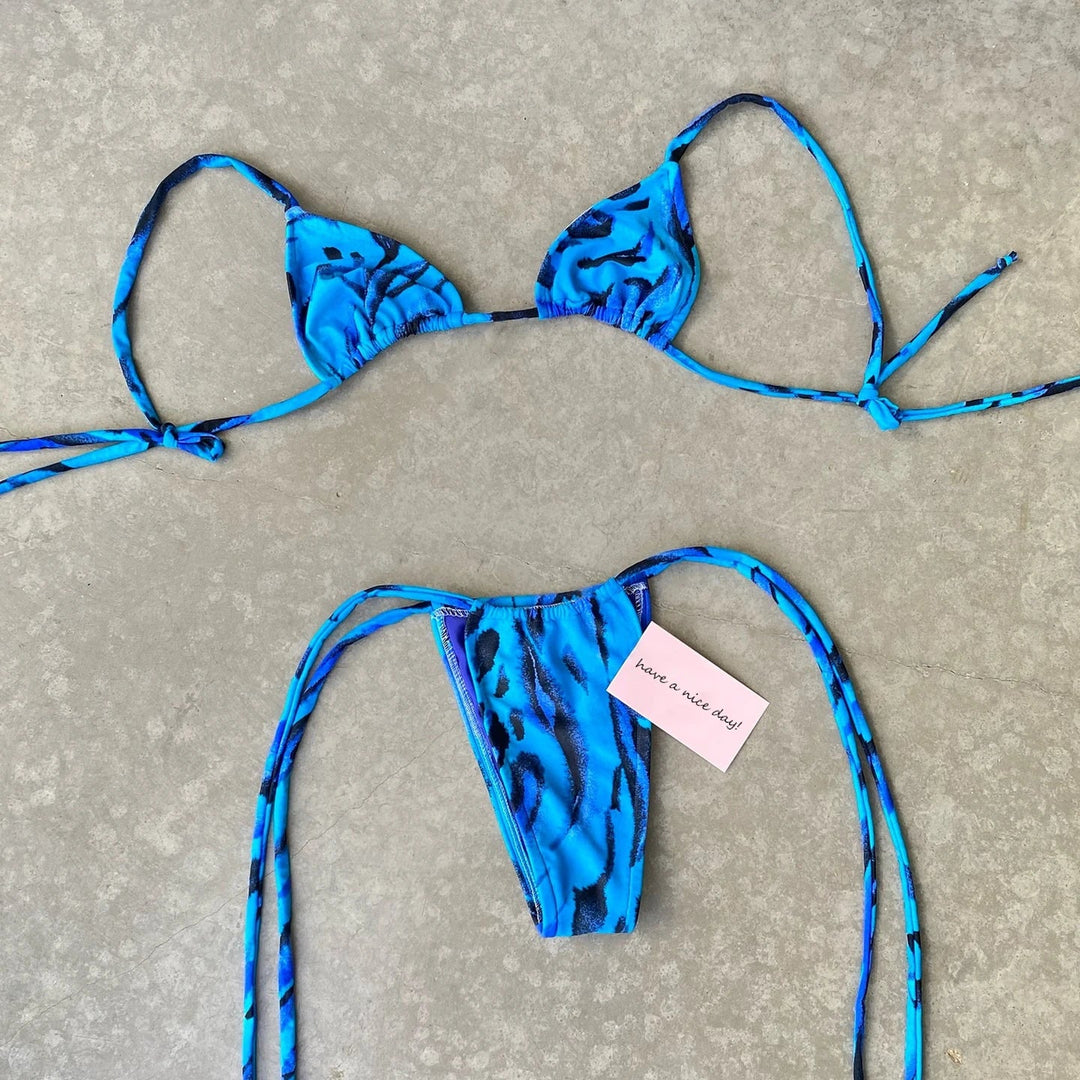 Bikini brasiliano con laccetti