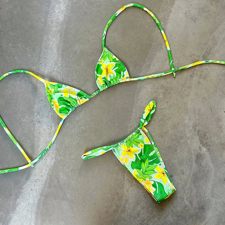 Bikini brasiliano con laccetti