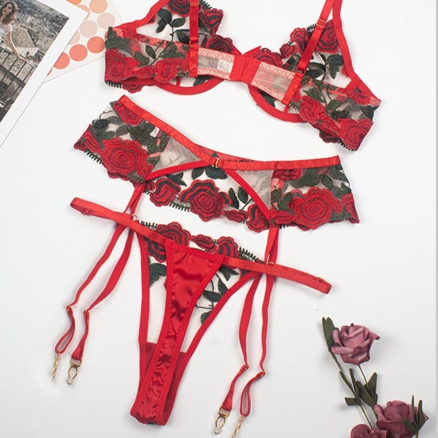 Set intimo 3 pezzi in pizzo con rose