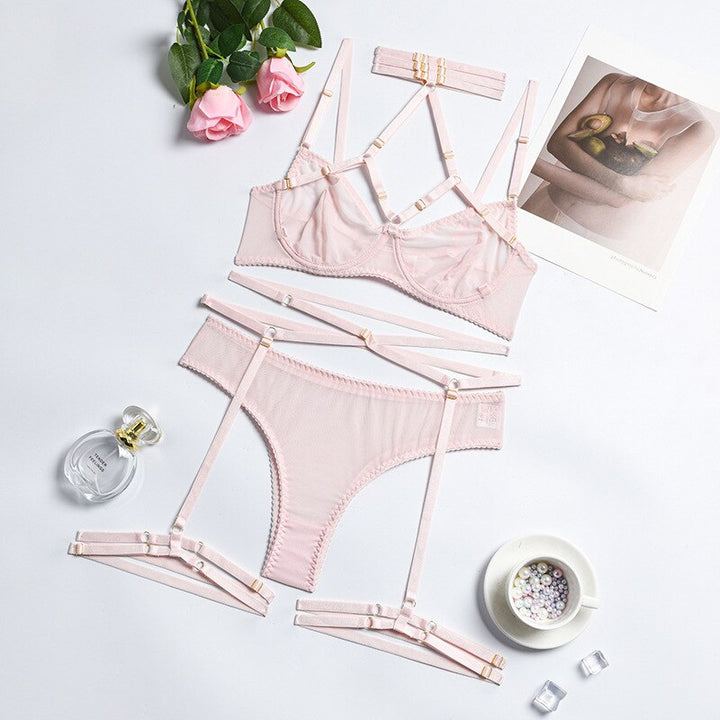 Completo intimo 3 pezzi in rete con nastri decorativi