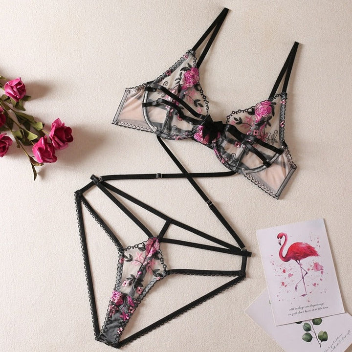 Completo intimo ricamato