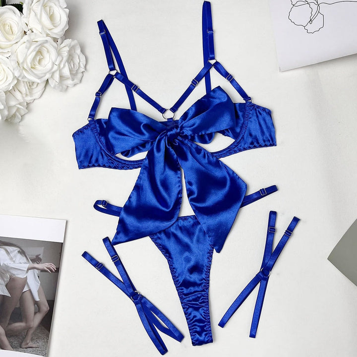 Completo intimo con fiocco