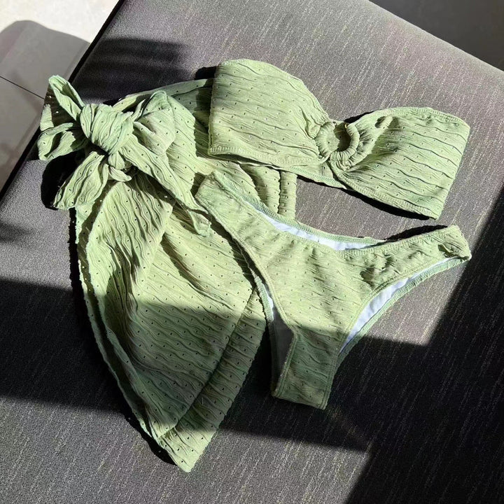 Set spiaggia, costume da bagno e gonna