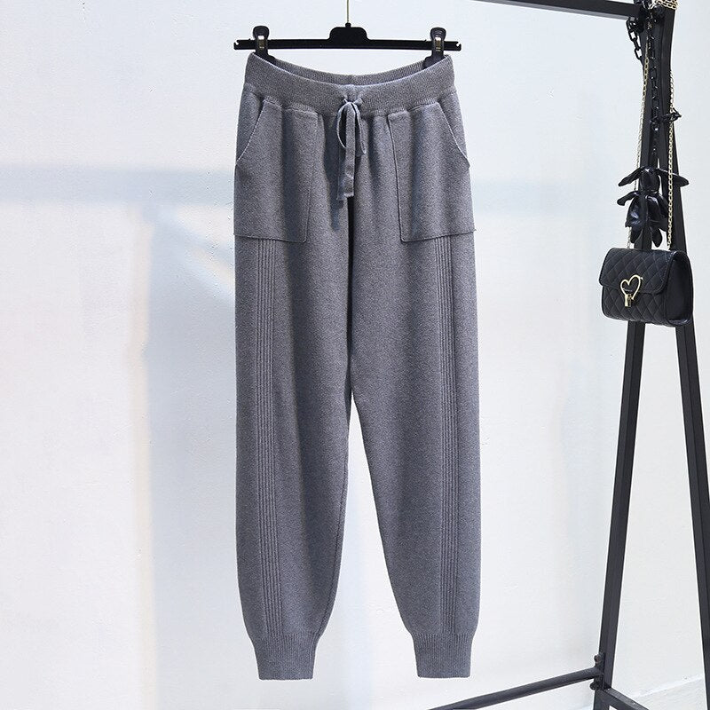 Pantaloni in denim comodi con elastico alle caviglie