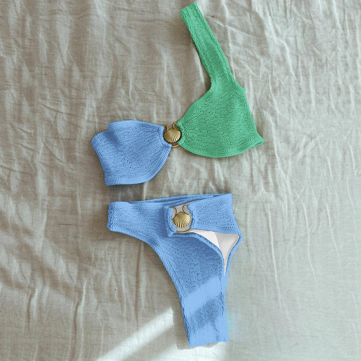 Costume da bagno a due pezzi in tessuto rigato monospalla con vita alta e dettagli a conchiglia