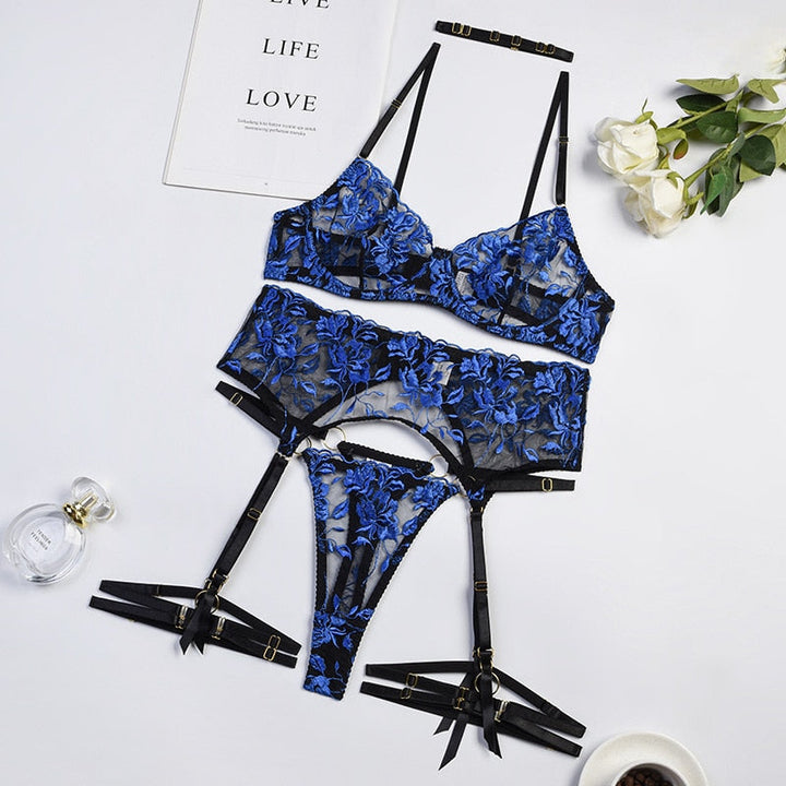 Completo intimo in pizzo sensuale con motivo floreale