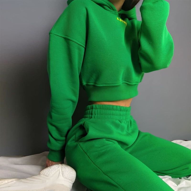 Completo abbigliamento homewear in felpa