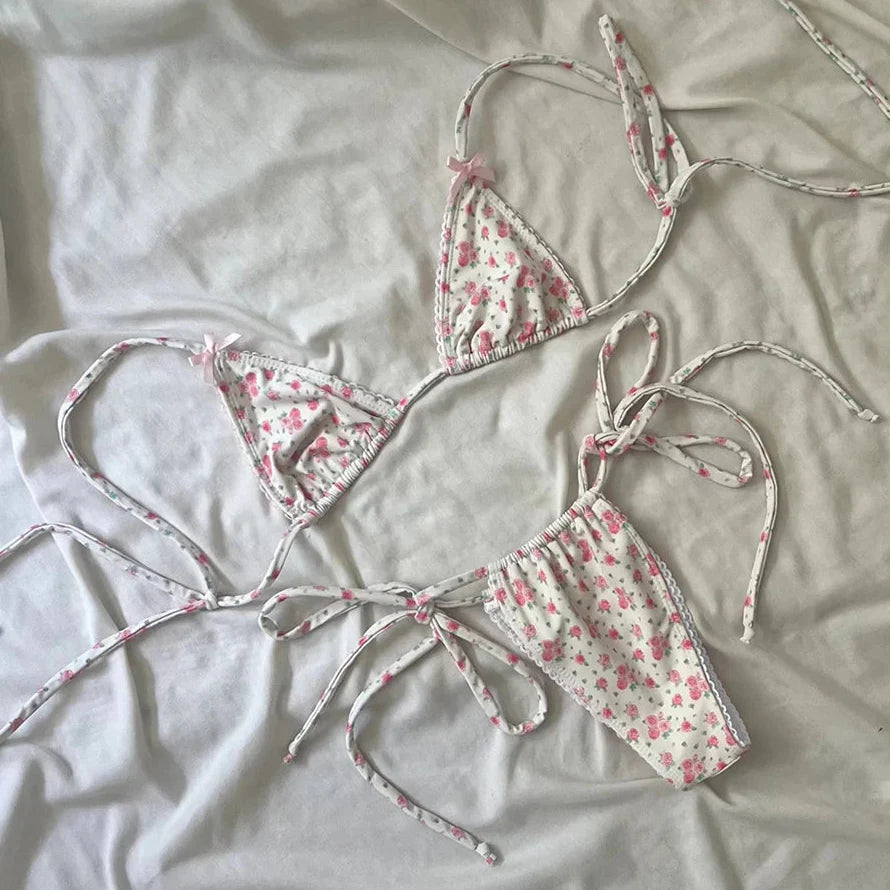Bikini con laccetti