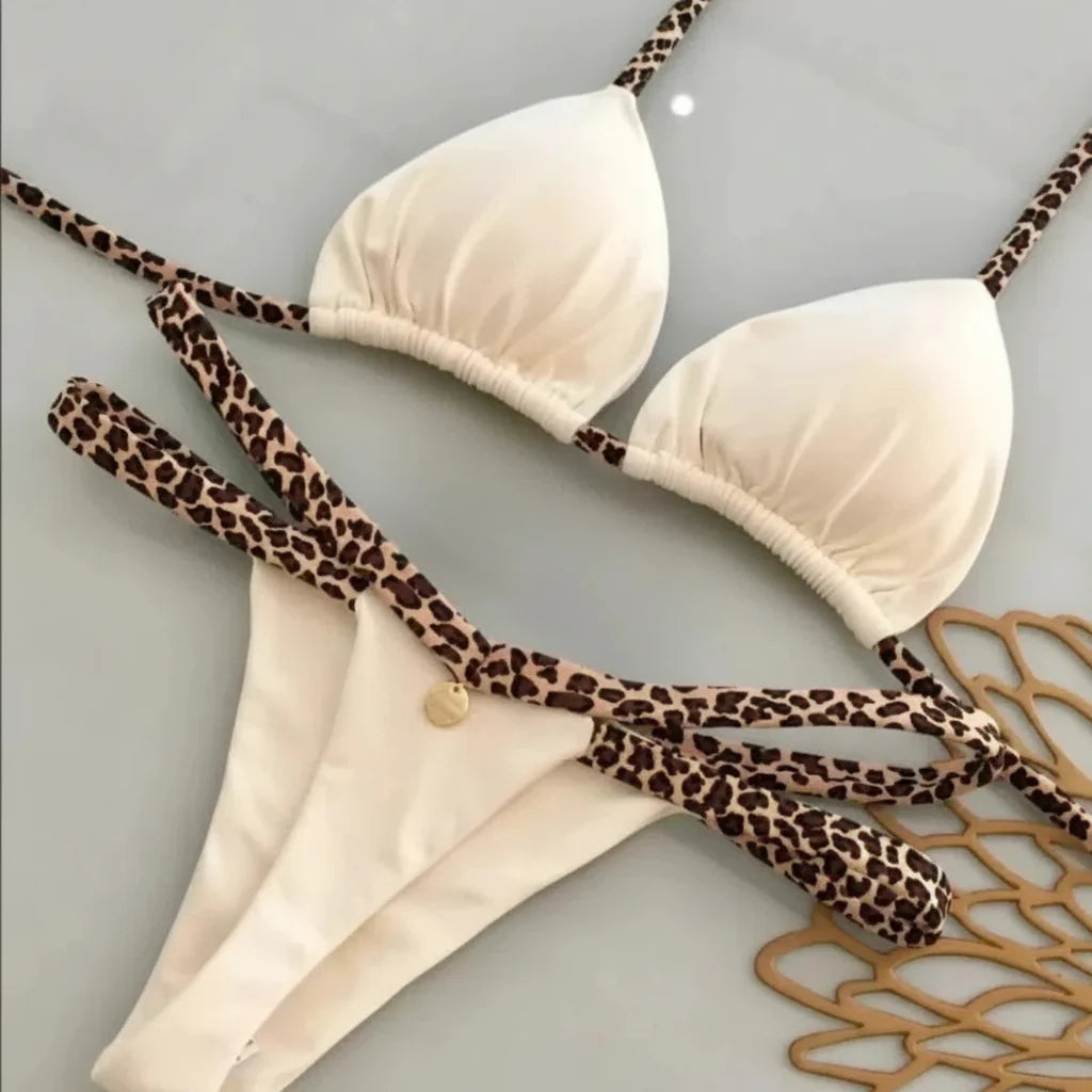 Costume con stampa animalier