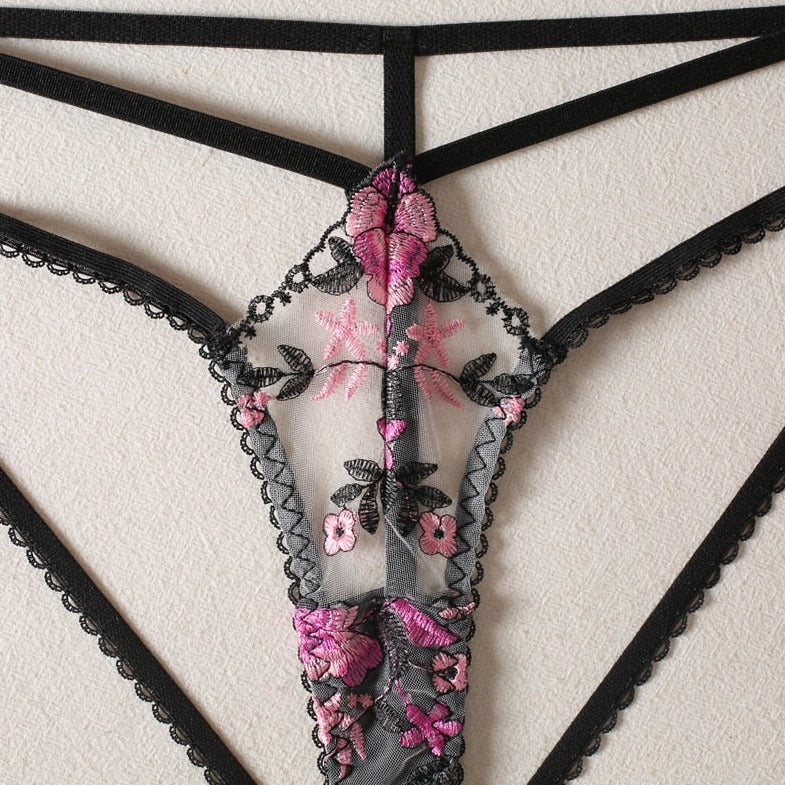 Completo intimo ricamato