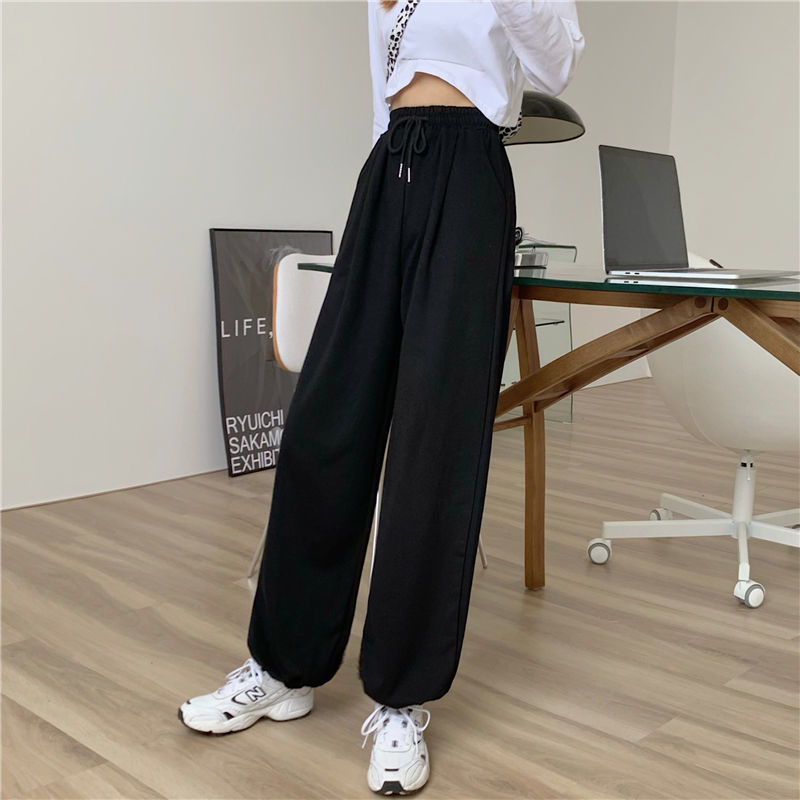 Pantaloni tuta larghi