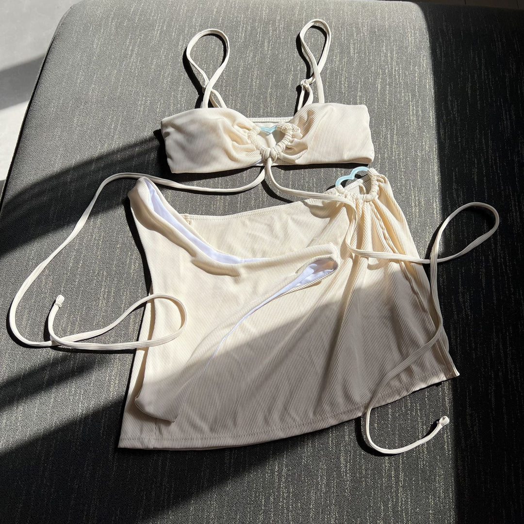 Set spiaggia bikini con gonna