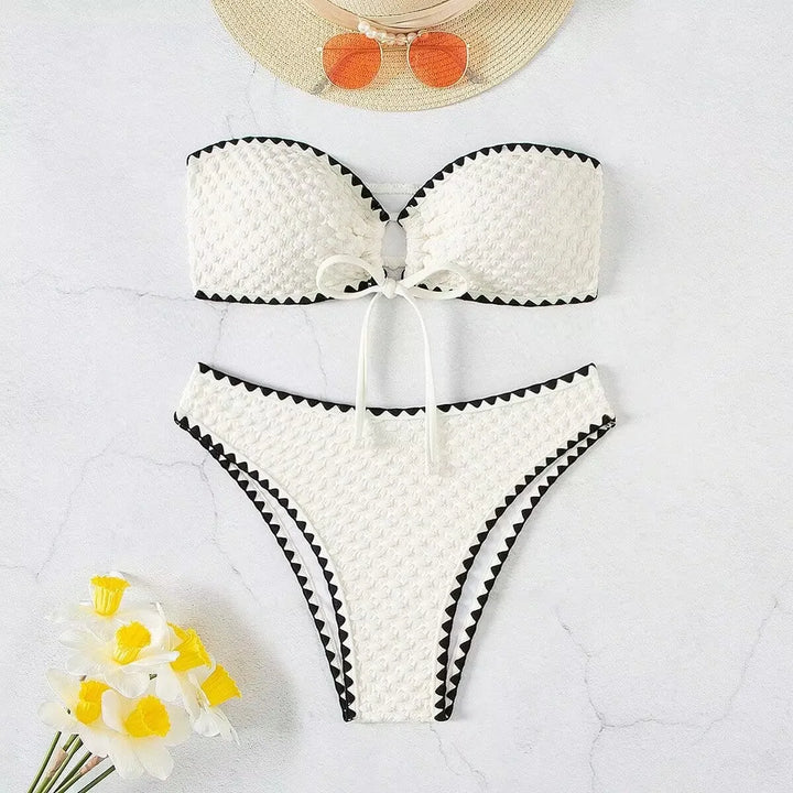 Costume da bagno bandeau 2 pezzi con laccetti decorativi e materiale testurizzato