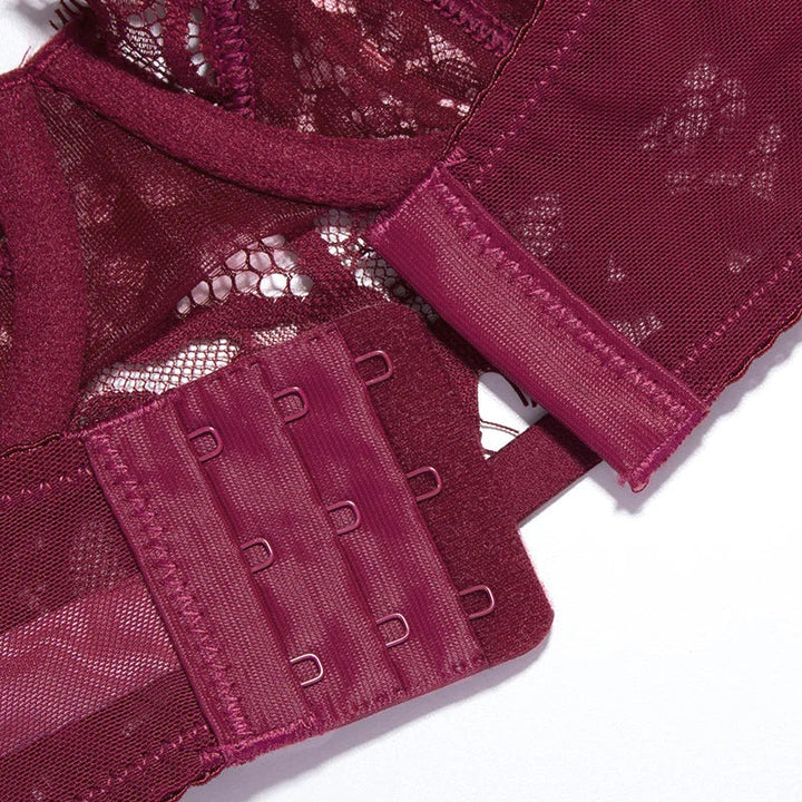 Set intimo con semi-corsetto in pizzo