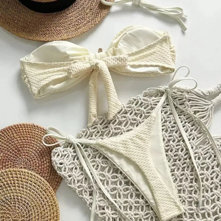 Bikini con stella decorativa
