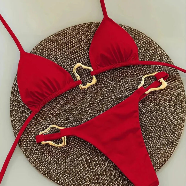 Costume da bagno 2 pezzi con coppe triangolari e fibbie oro