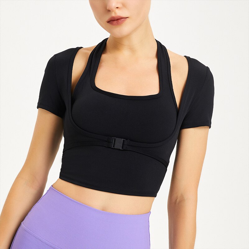 Top sportivo con manica corta