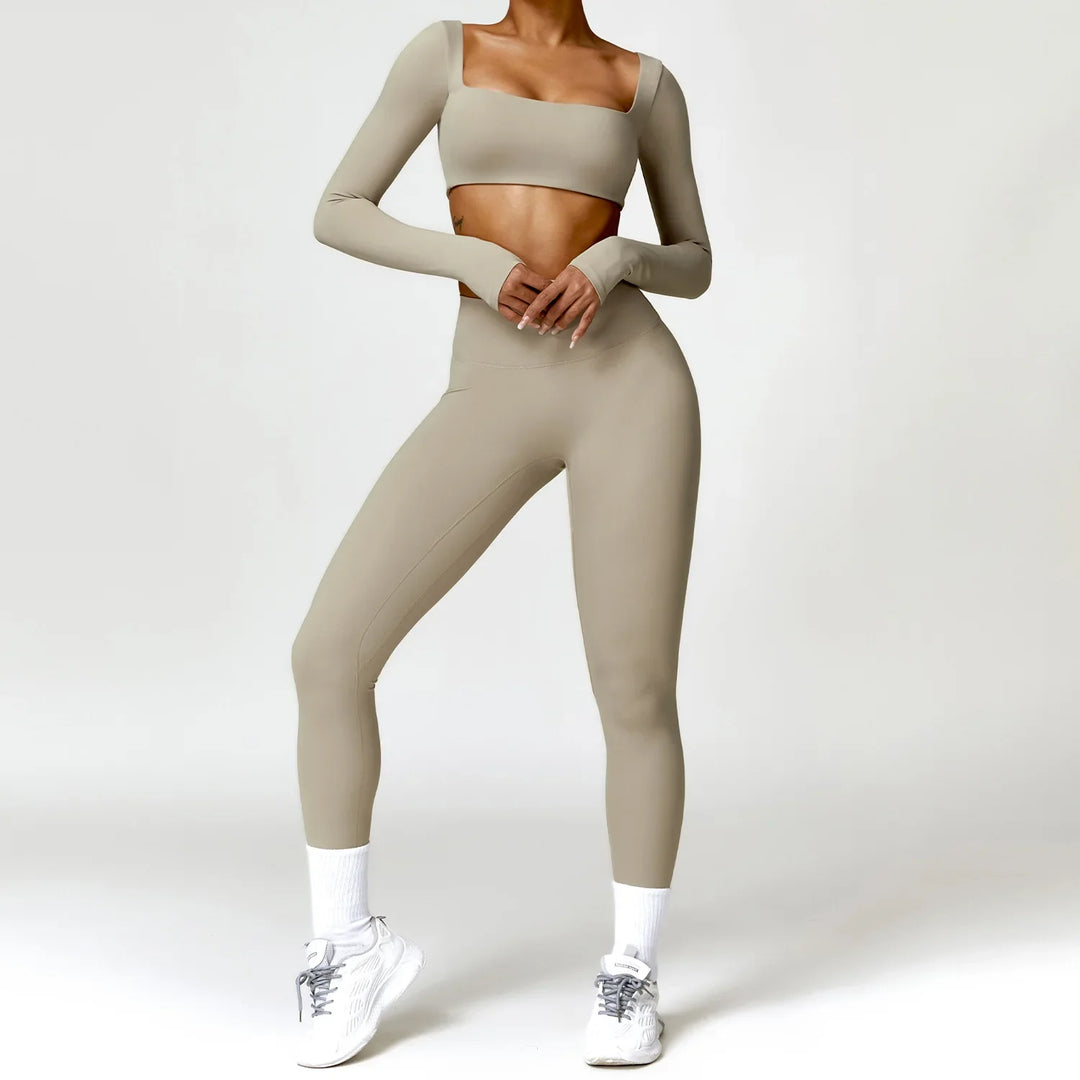 Completo sportivo con manica lunga