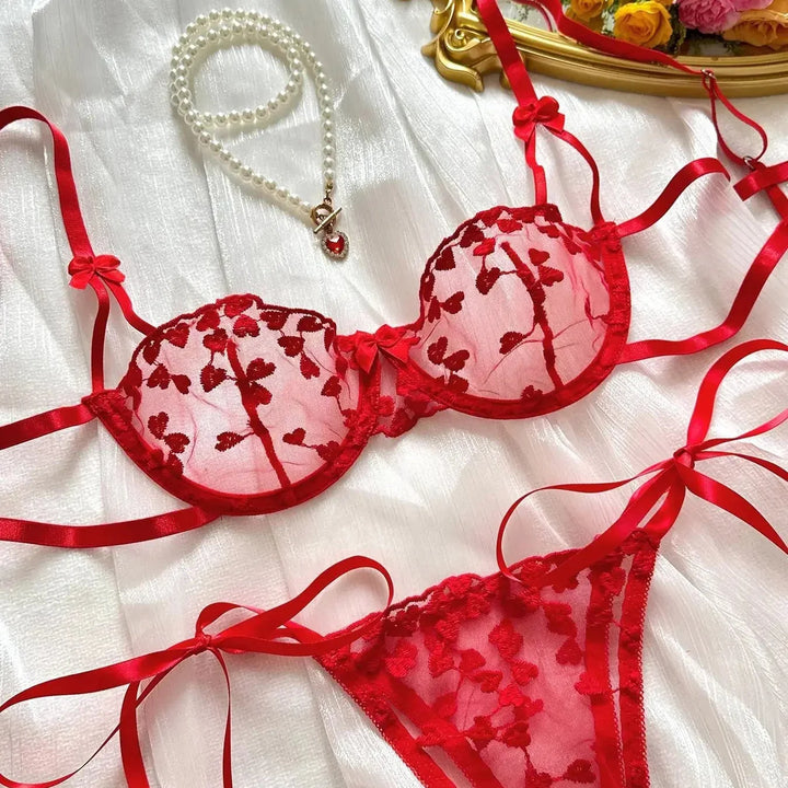 Completo intimo ricamato