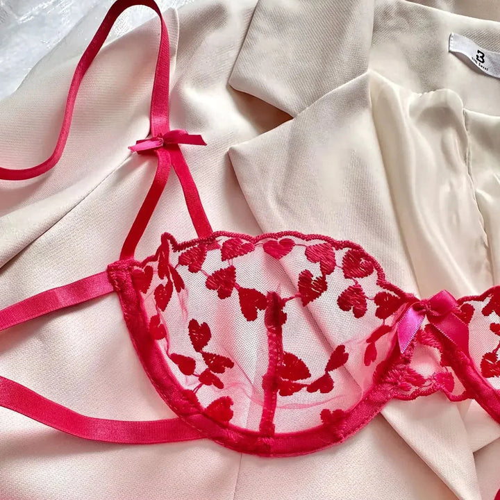 Completo intimo ricamato